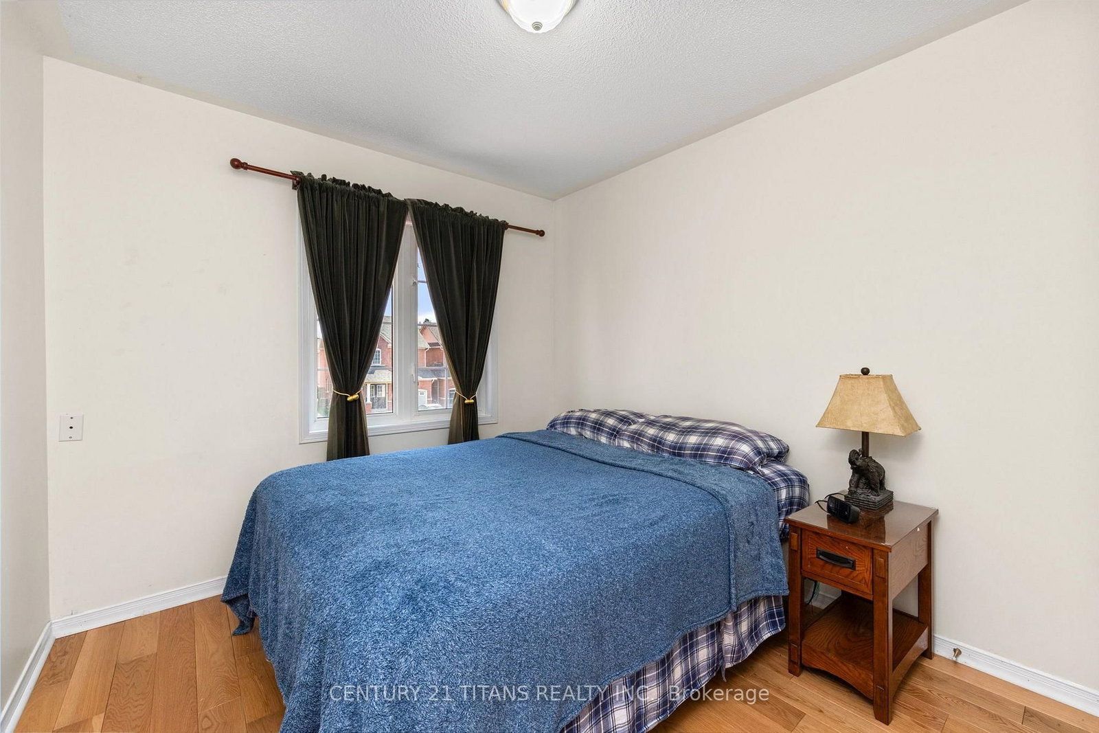 69 Rampart Crescent • Whitby, ON photo 14