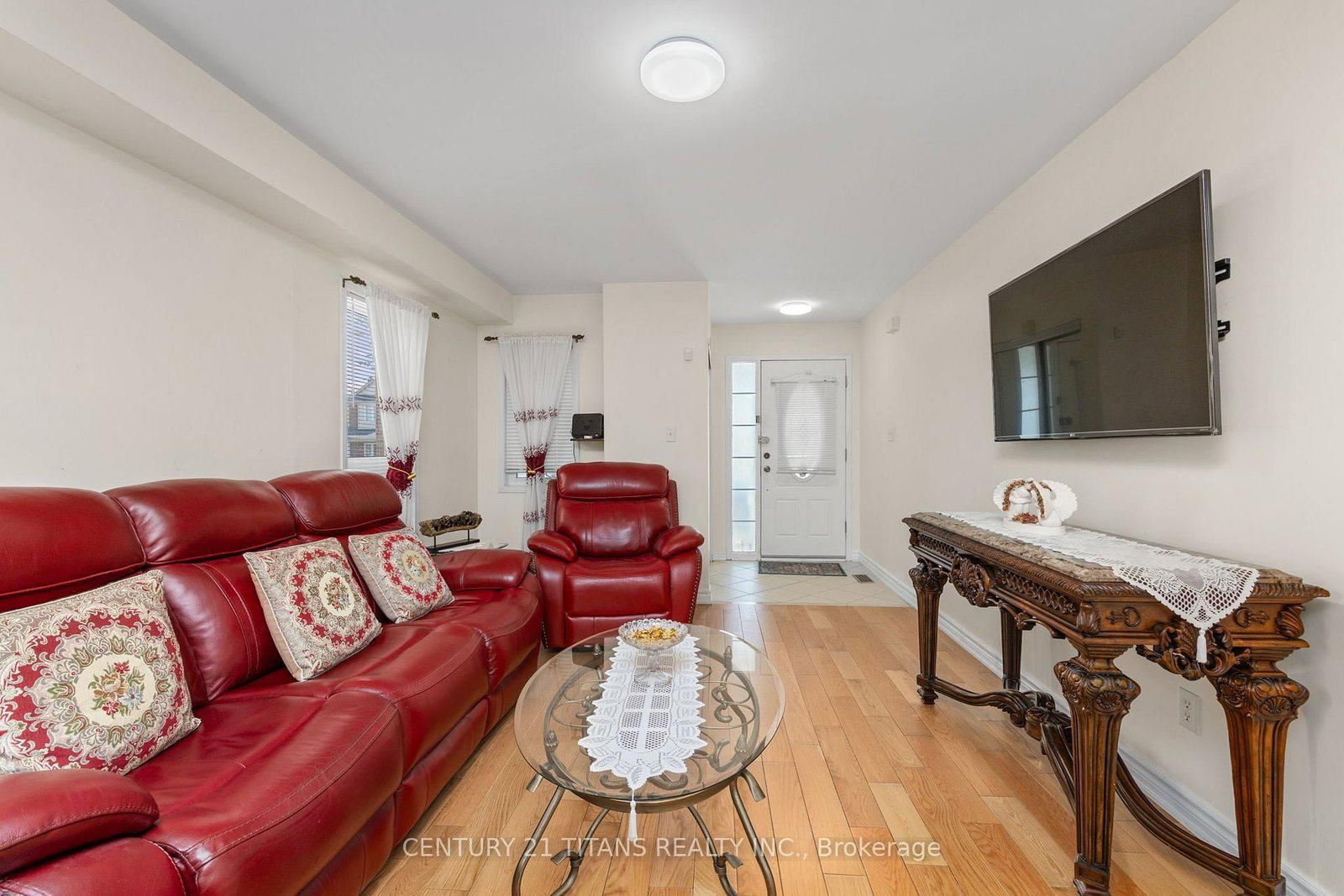 69 Rampart Crescent • Whitby, ON photo 6