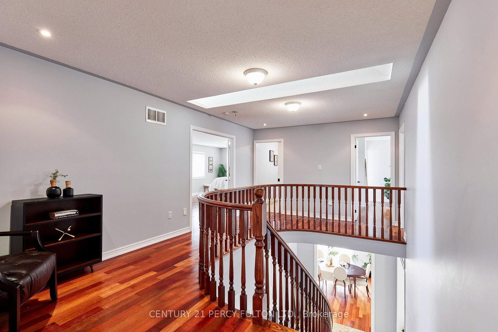 8 Mackeller Court • Ajax, ON photo 23