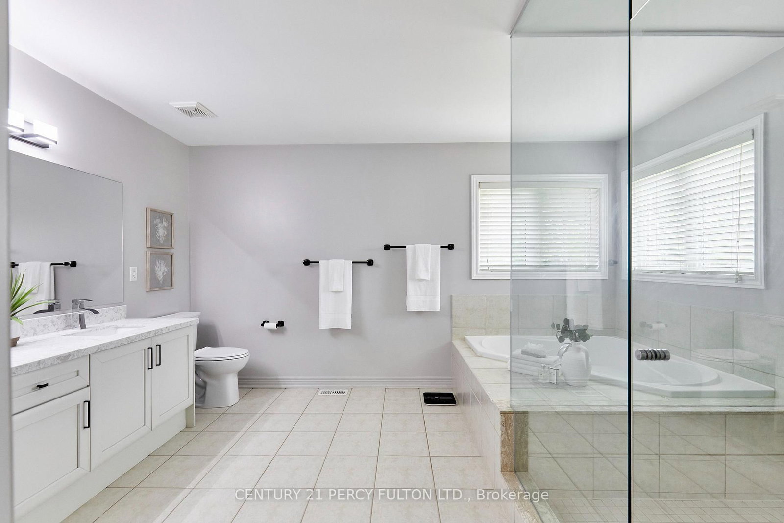 8 Mackeller Court • Ajax, ON photo 26