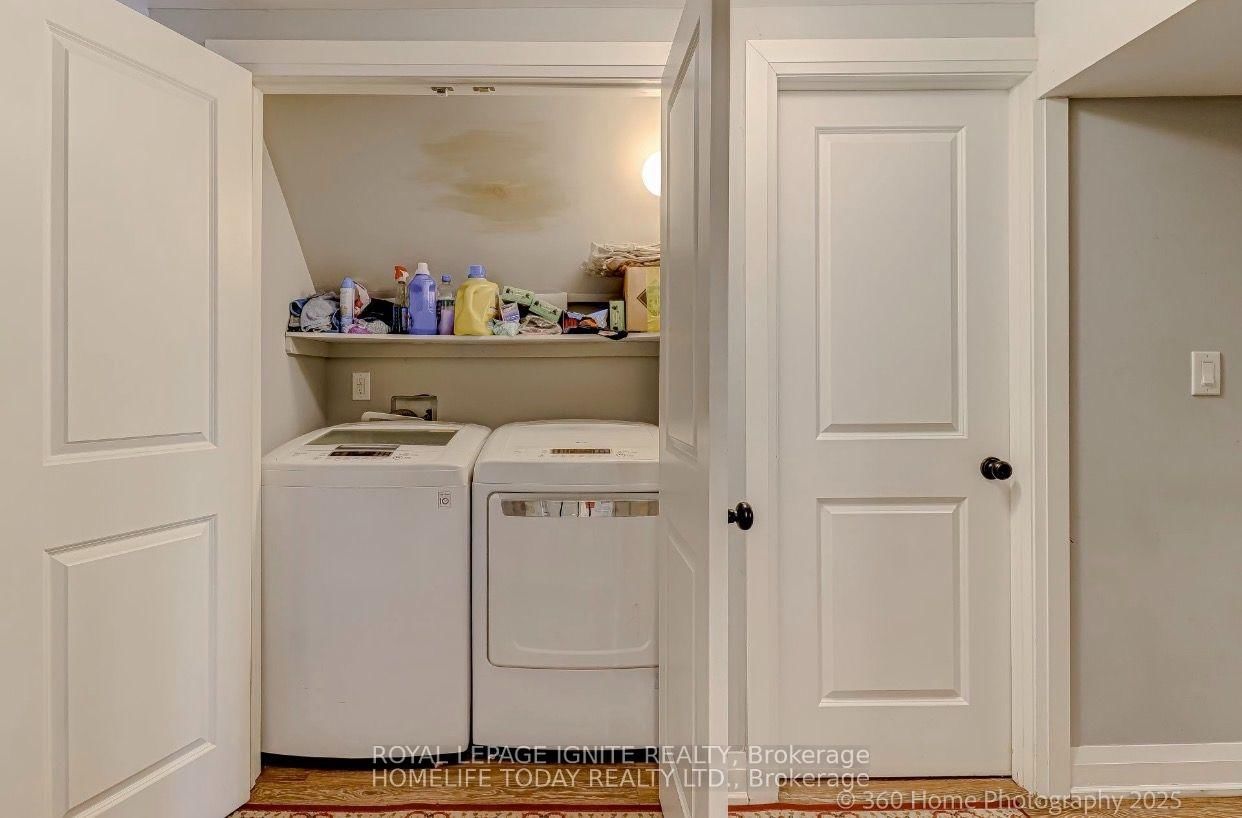 6 Greyabbey Trail • Toronto, ON photo 21
