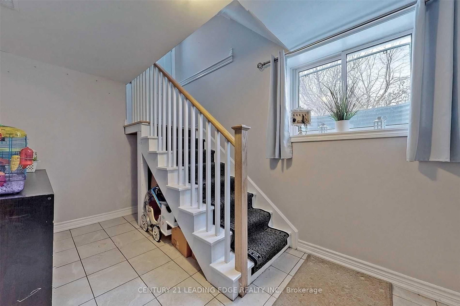 308 Elgin St, Oshawa, view 6