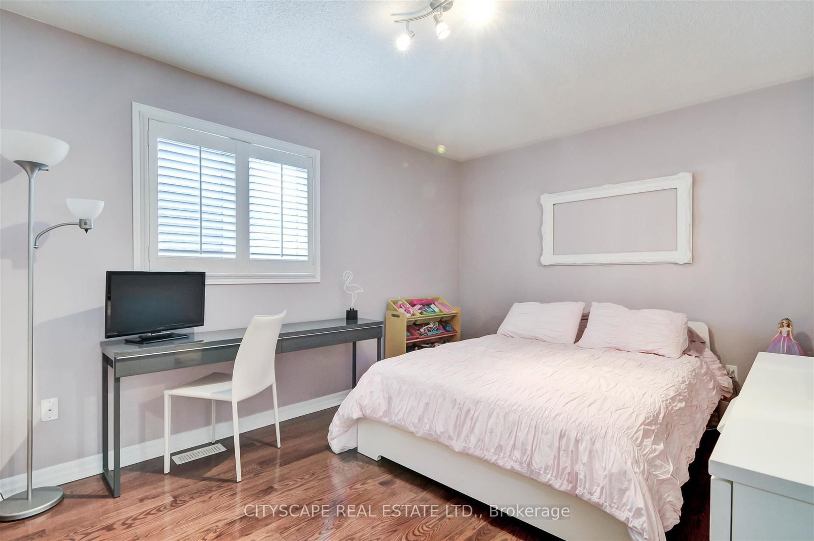 353 Sparrow Circle • Pickering, ON photo 15
