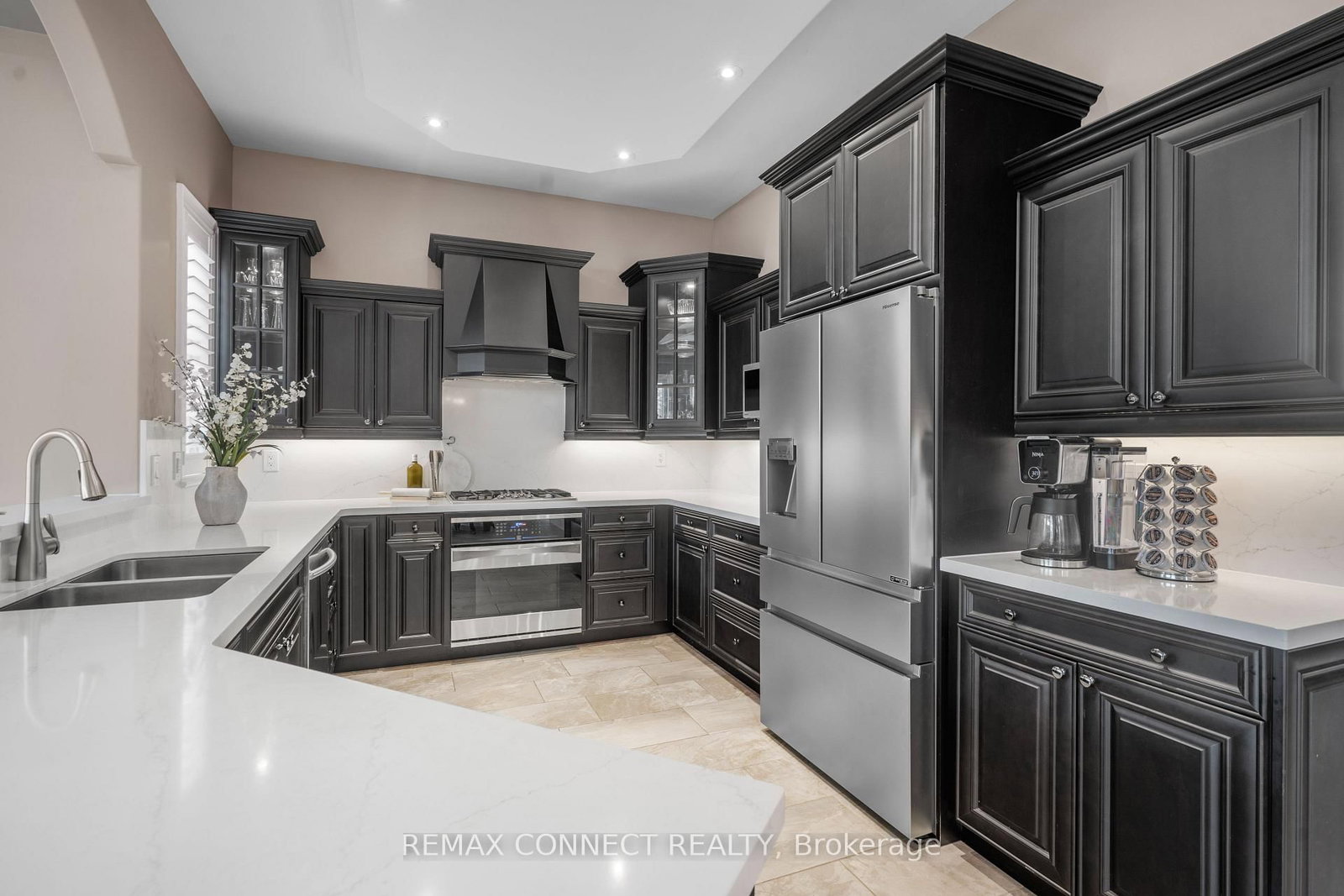 120 SHARPLIN Drive • Ajax, ON photo 11