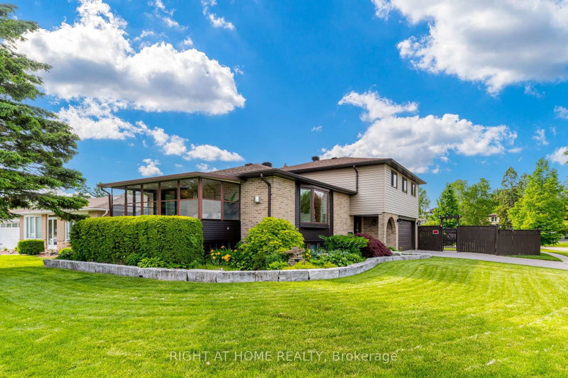 51 Lewin Crescent