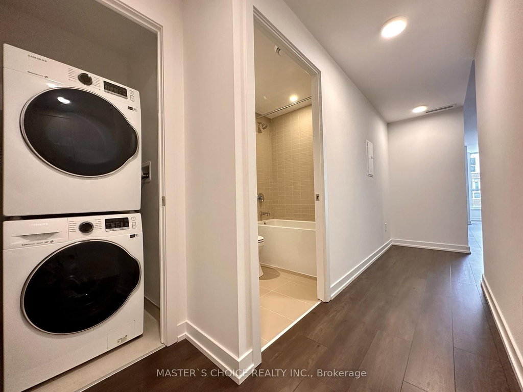323 - 150 logan Avenue 4