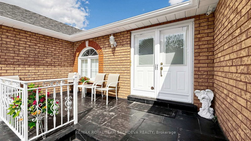 11 Devonridge Crescent