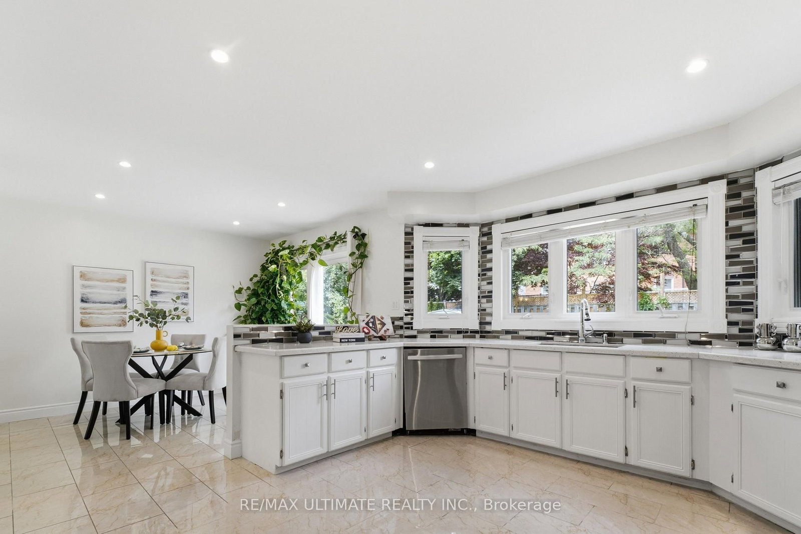 872 Corbetts Road • Oshawa, ON photo 11