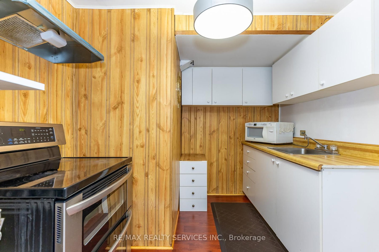 1217 Gloucester Square • Pickering, ON photo 36