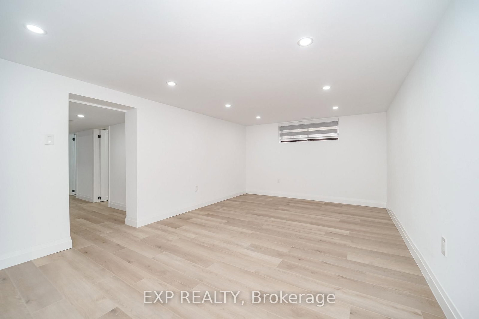 31A Laurel Avenue • Toronto, ON photo 32
