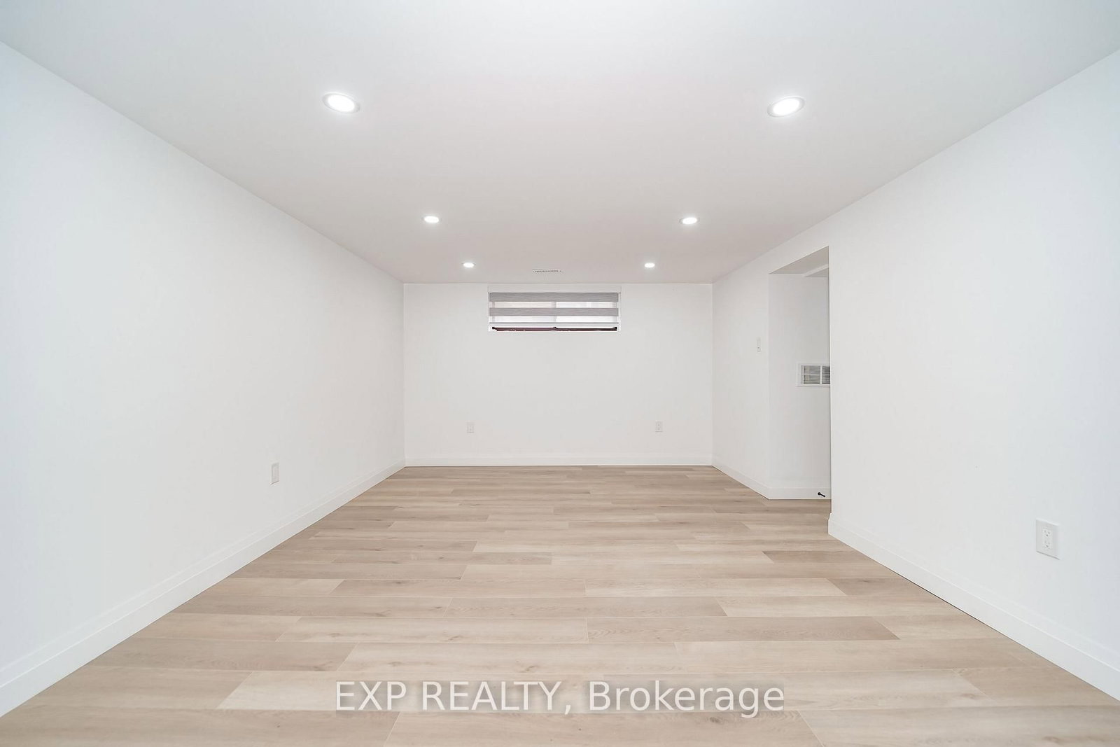 31A Laurel Avenue • Toronto, ON photo 33