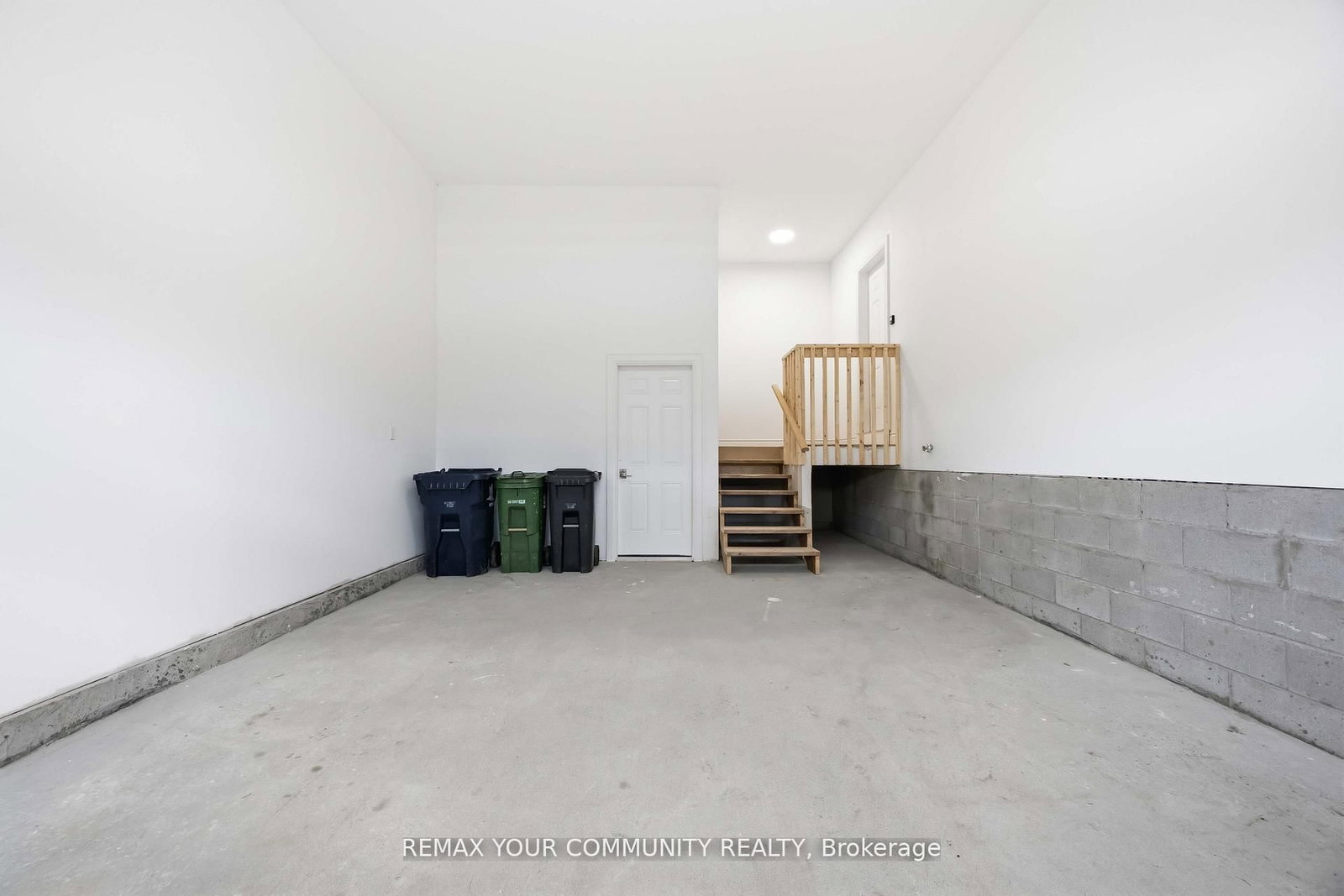 Listing Image 37