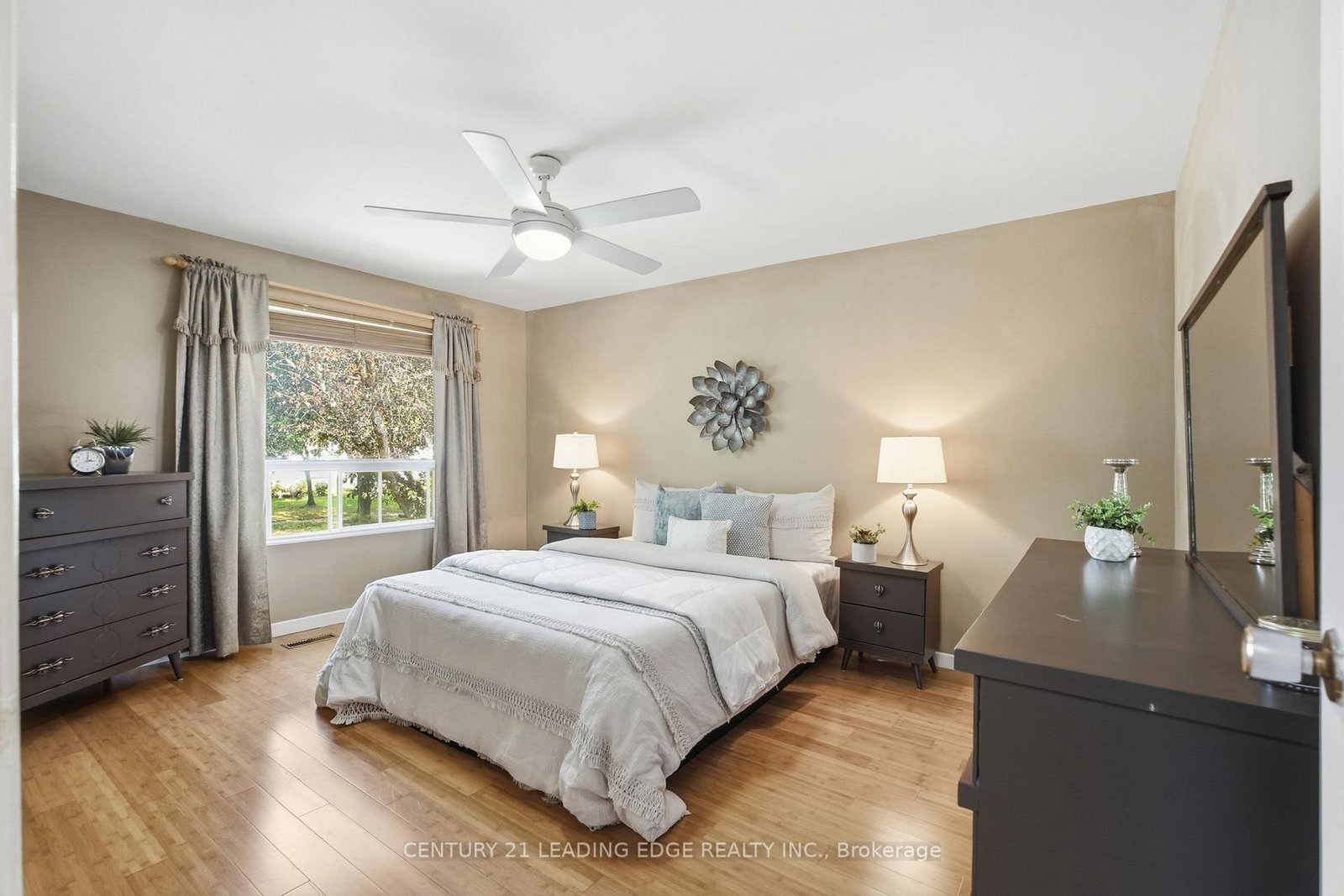 7 DAWSON Street • Whitby, ON photo 21