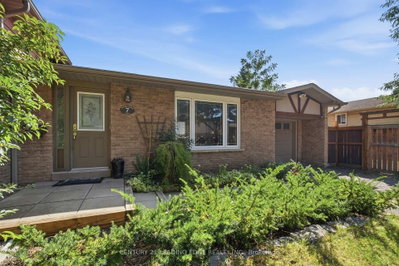7 DAWSON Street • Whitby, ON photo 6
