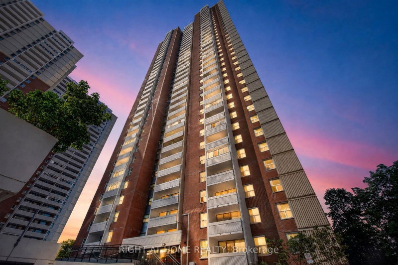 2407 - 3 Massey Square