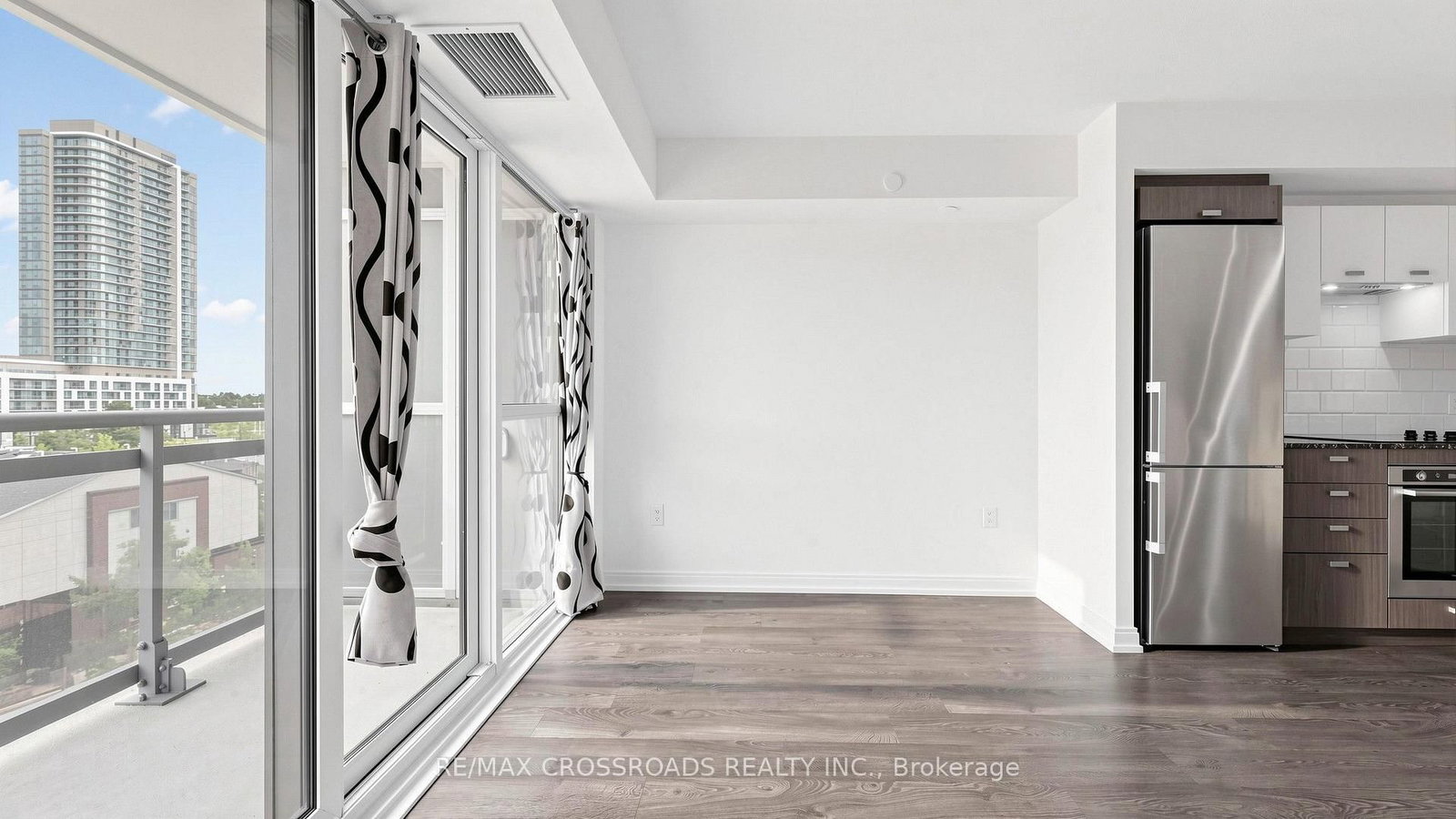 275 Village Green Square • #525 • Toronto, ON photo 11