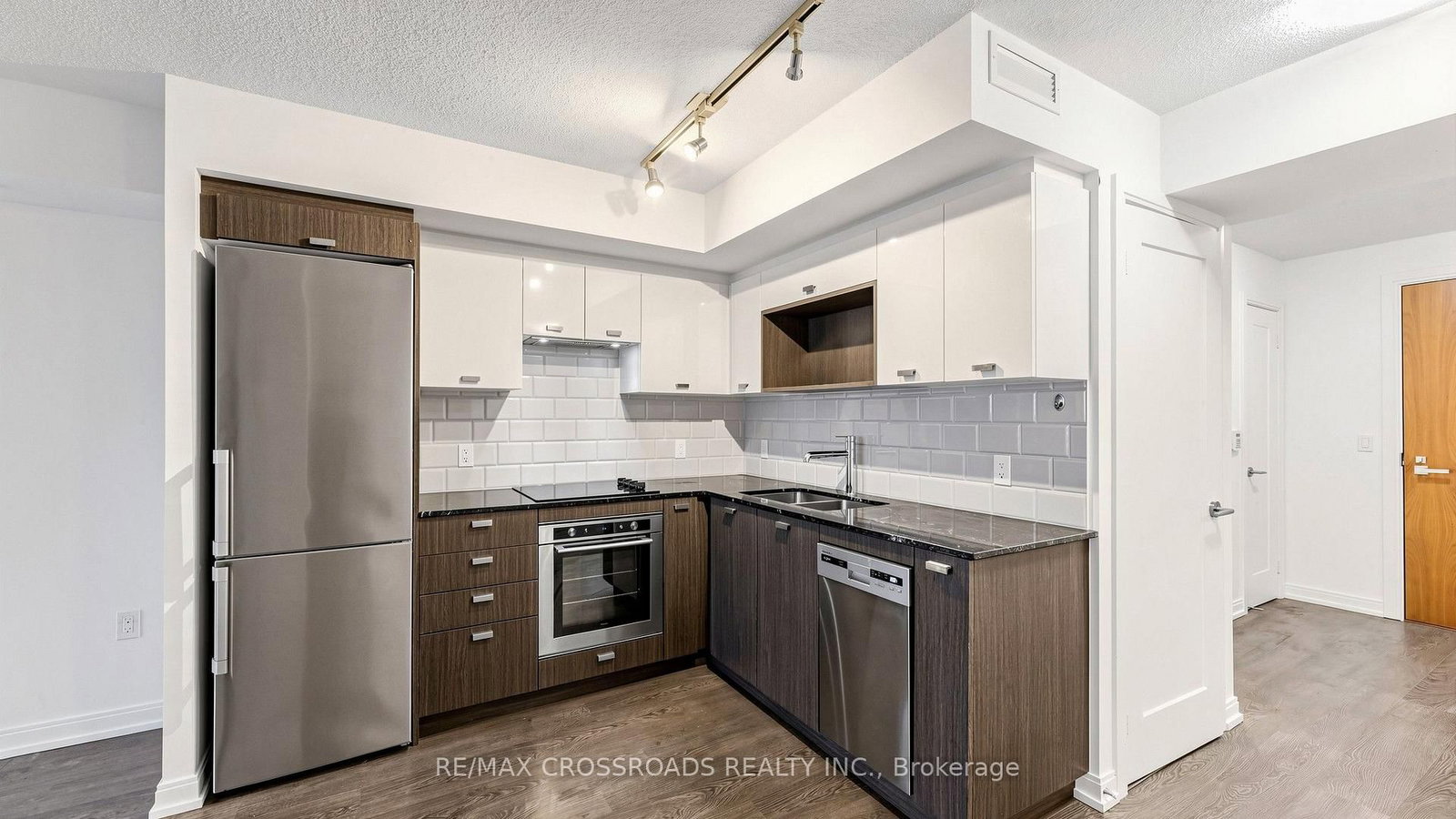 275 Village Green Square • #525 • Toronto, ON photo 15