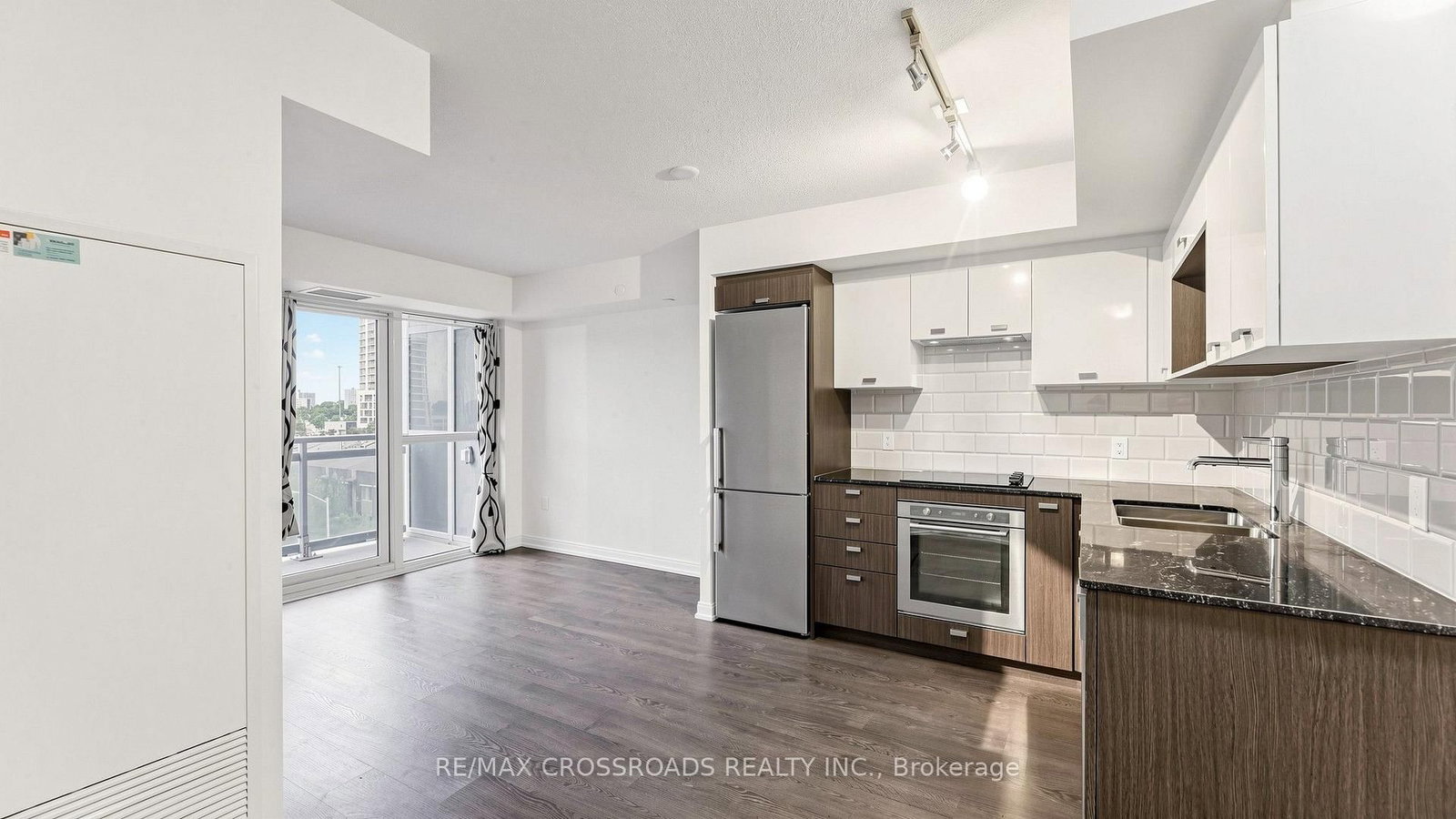 275 Village Green Square • #525 • Toronto, ON photo 17