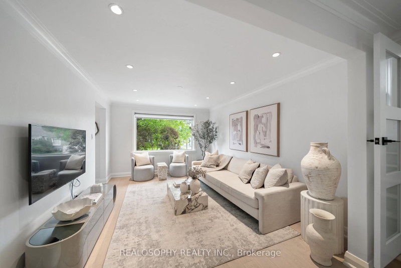 69 Squires Avenue