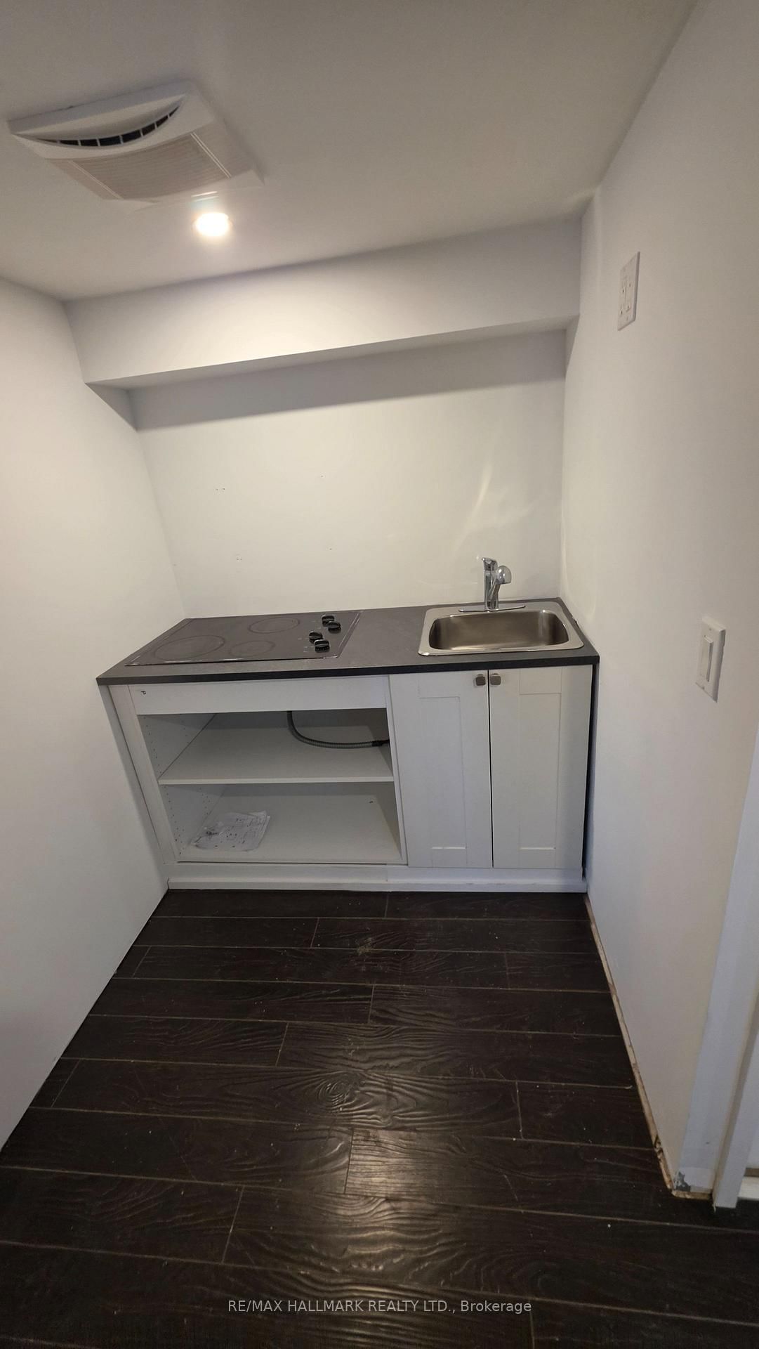 ROOM 2-888 KROSNO Blvd, Pickering, view 21