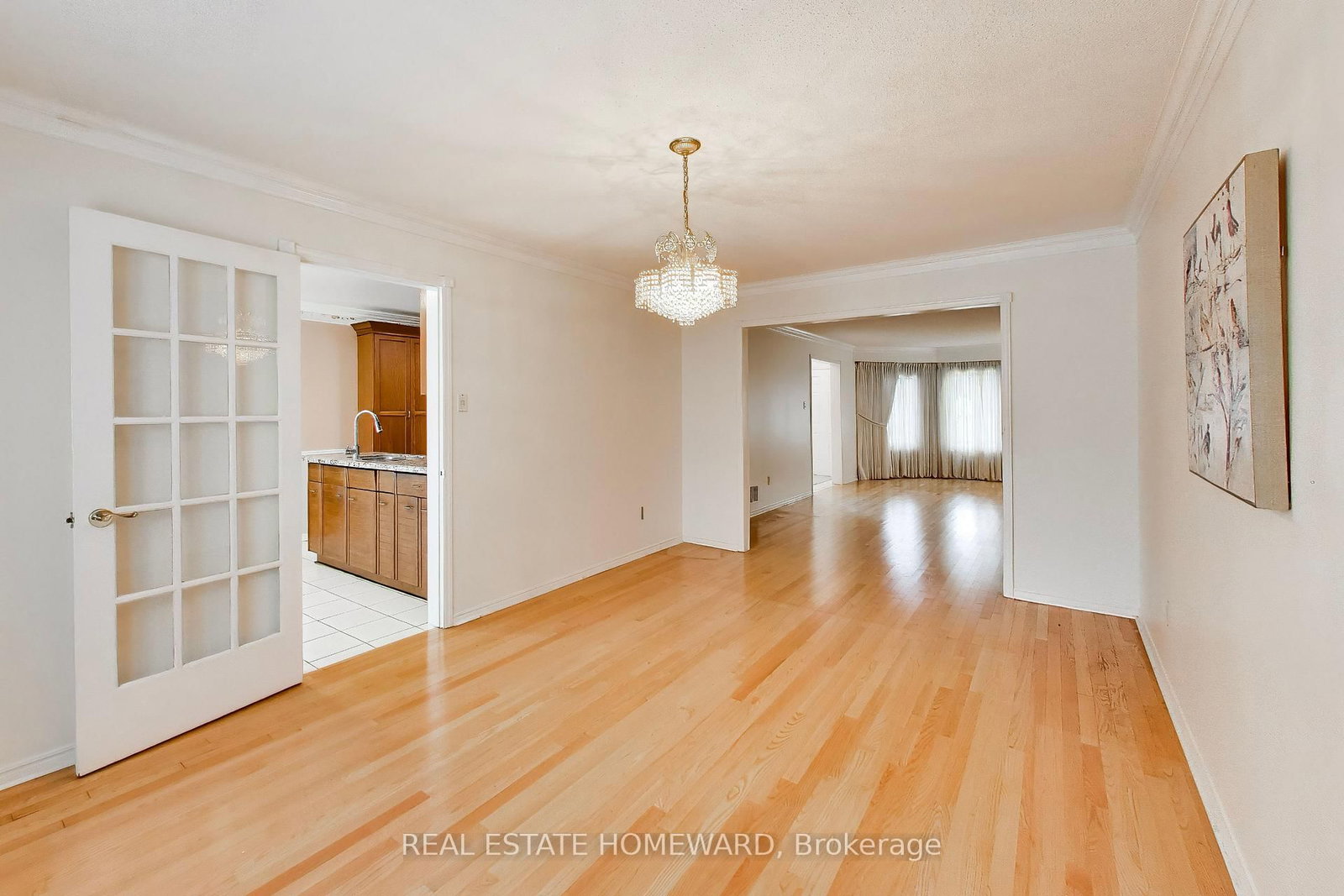 23 Hutchcroft Avenue • Toronto, ON photo 6