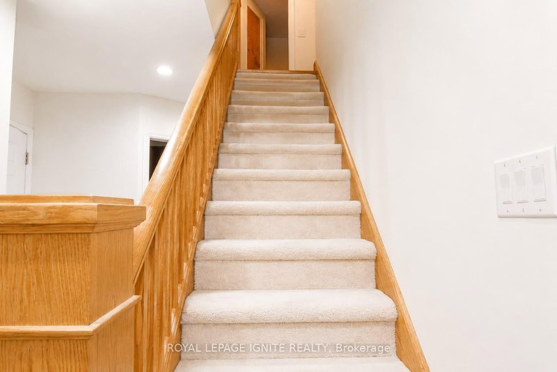 Main - 820 Simcoe Street N