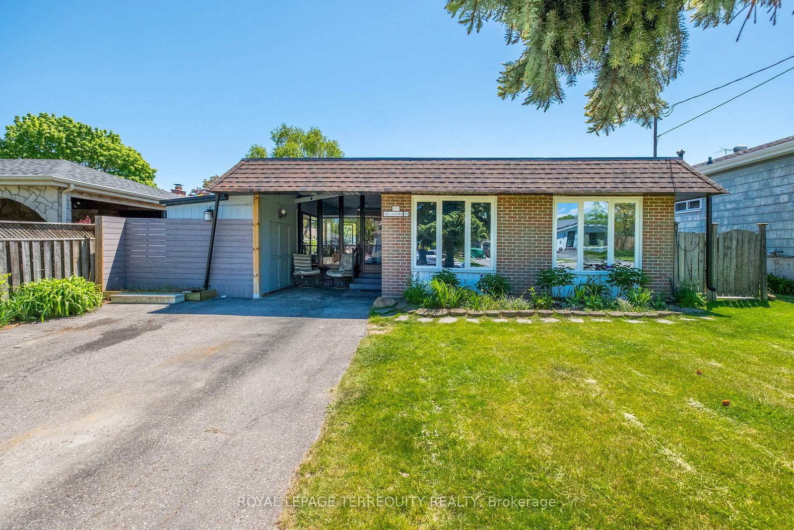 971 Oklahoma Drive • Pickering, ON photo 1