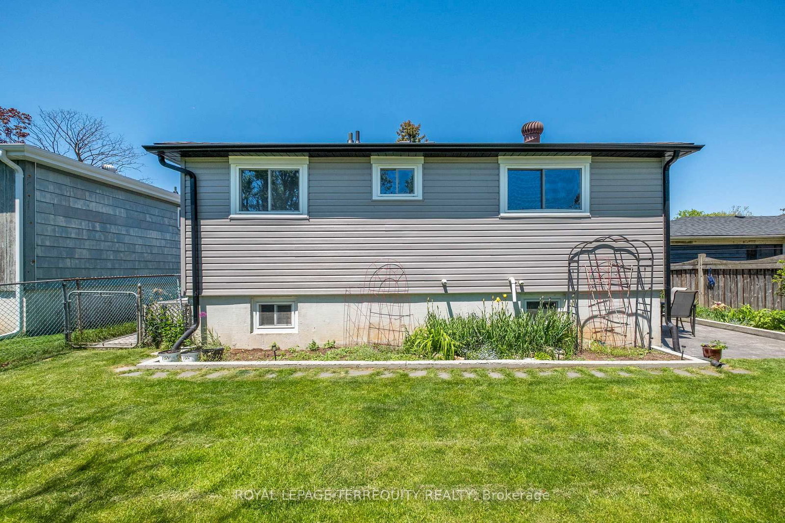971 Oklahoma Drive • Pickering, ON photo 40