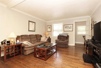 64 Grenfell Street • Oshawa, ON photo 3