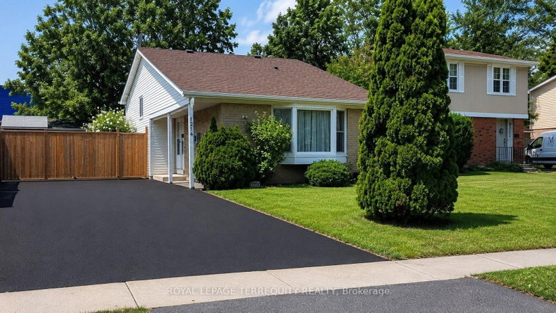 1214 Trowbridge Drive