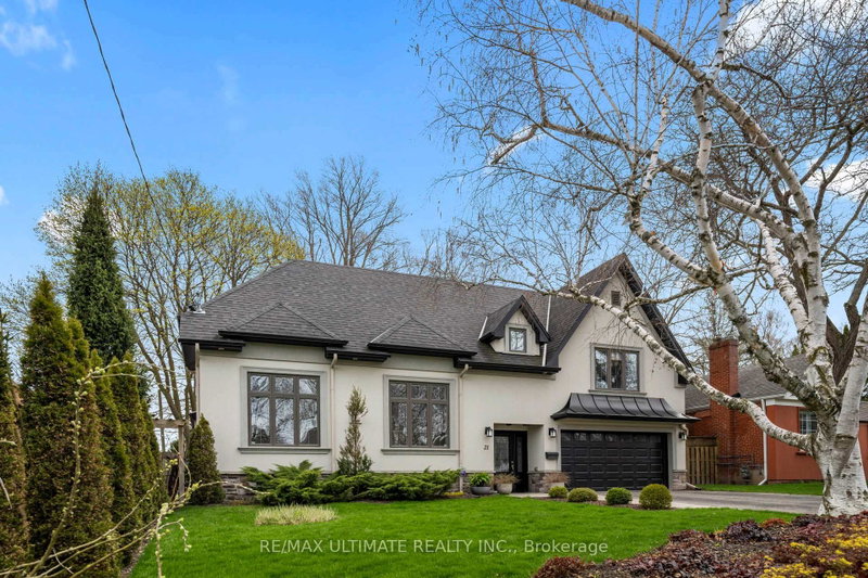 21 Brinloor Boulevard