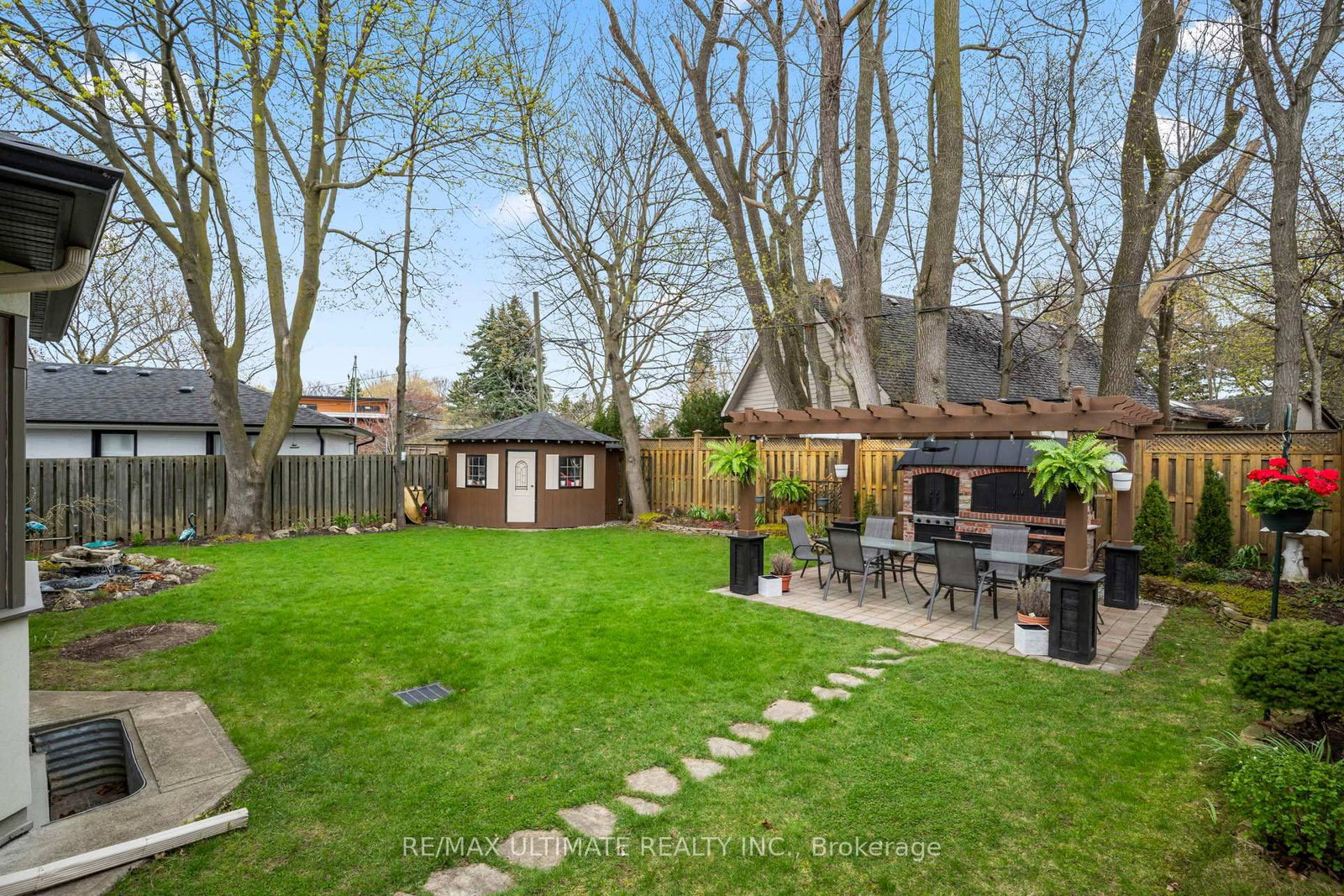 21 Brinloor Boulevard • Toronto, ON photo 39