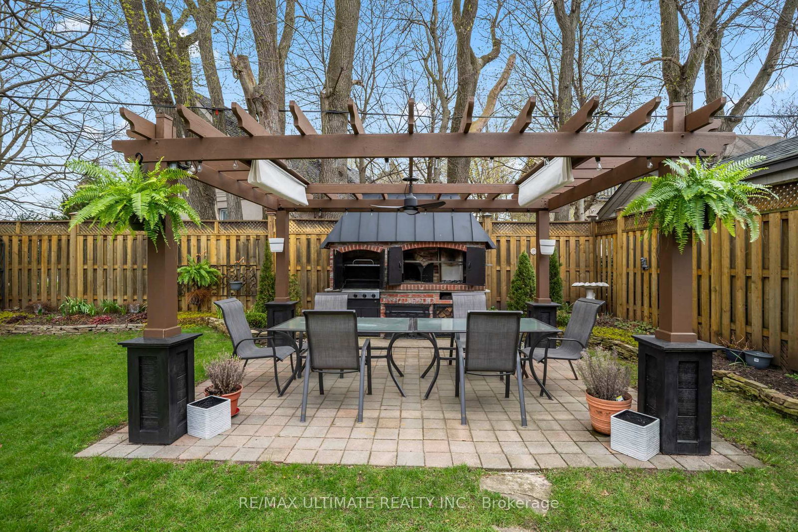 21 Brinloor Boulevard • Toronto, ON photo 40