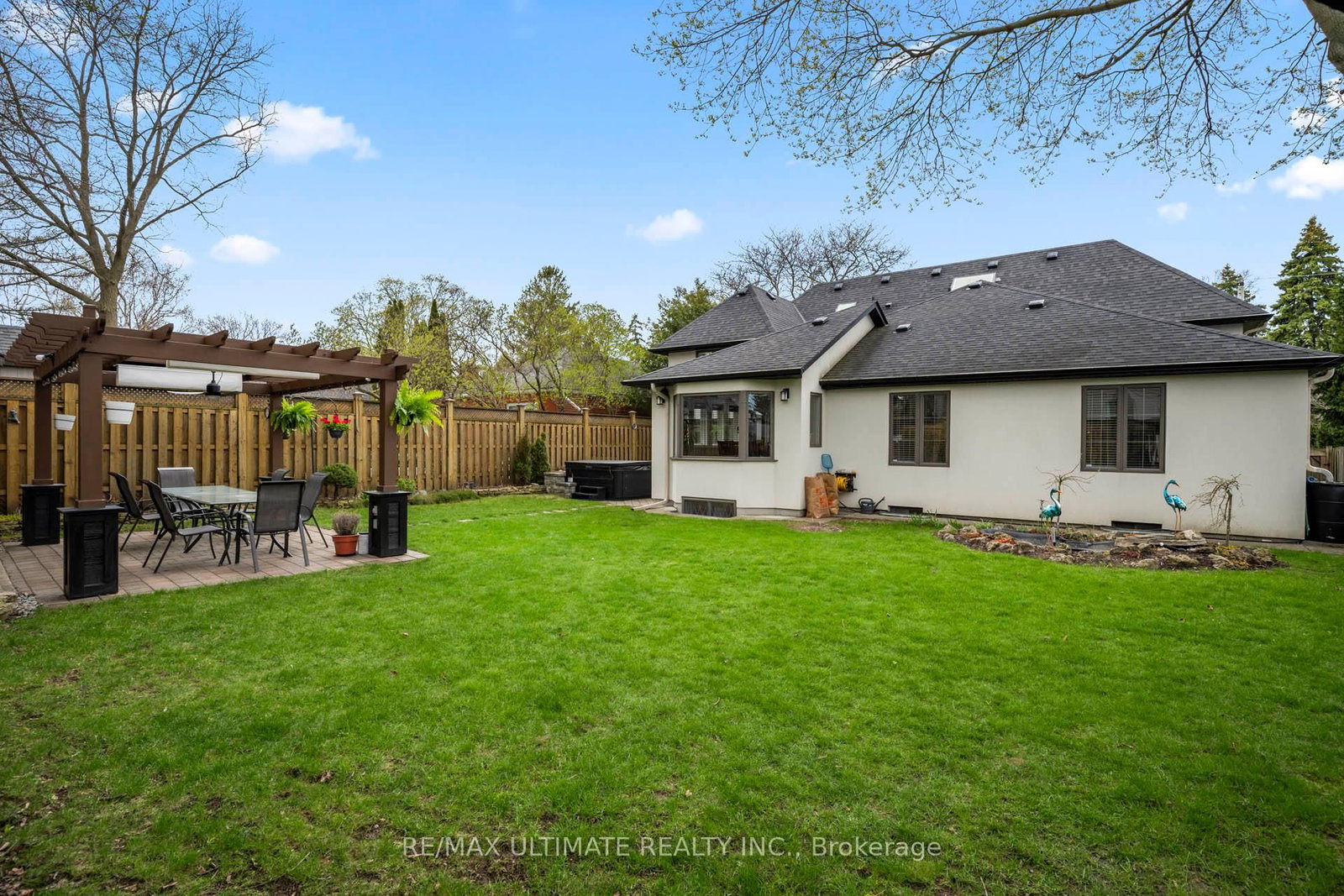 21 Brinloor Boulevard • Toronto, ON photo 41