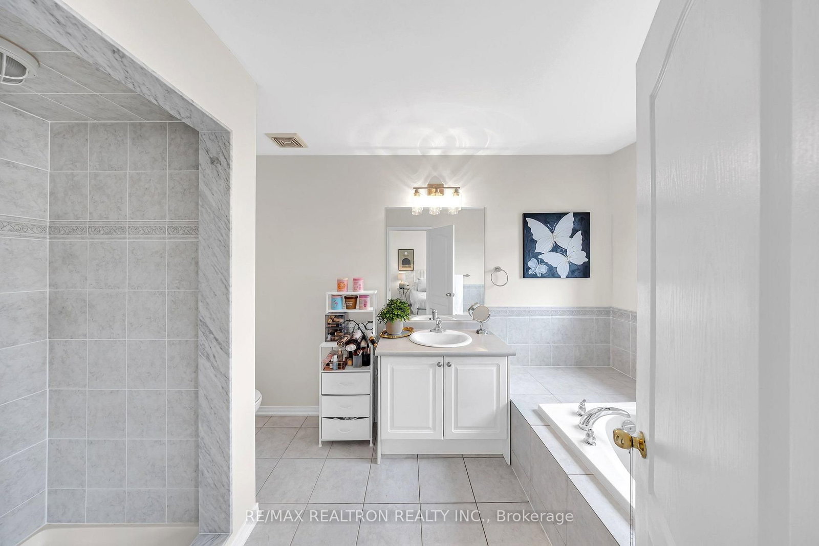 95 Beer Crescent • Ajax, ON photo 17
