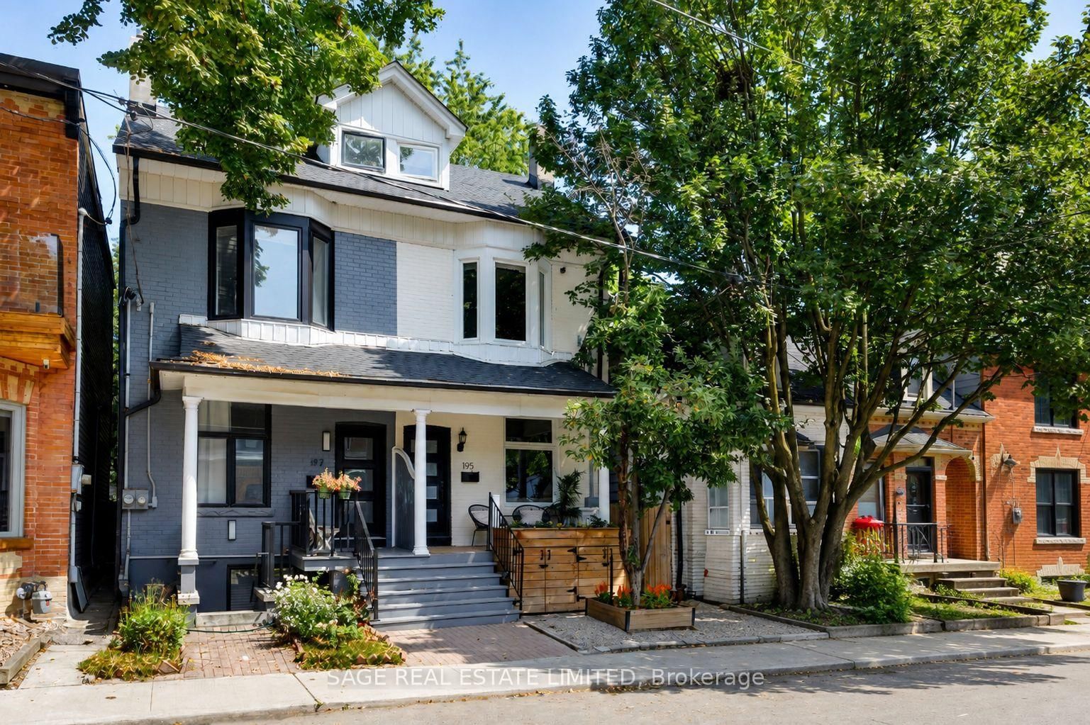 195 Boulton Avenue • Toronto, ON photo 19