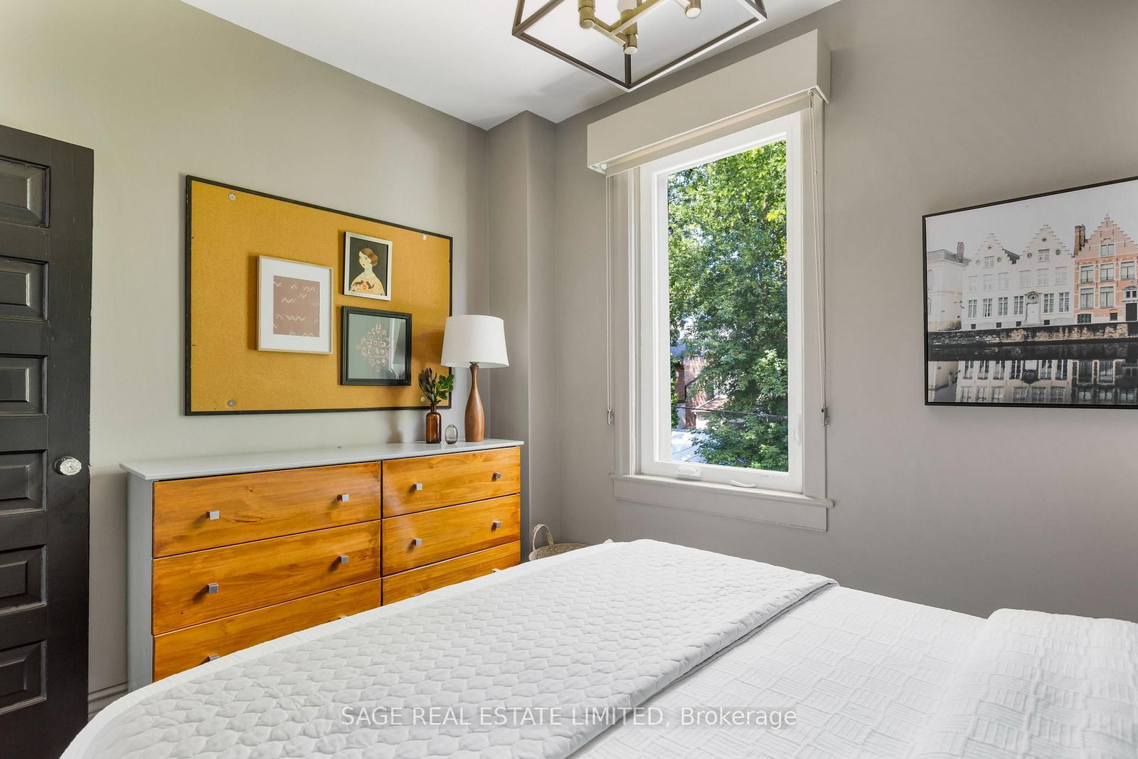 195 Boulton Avenue • Toronto, ON photo 25