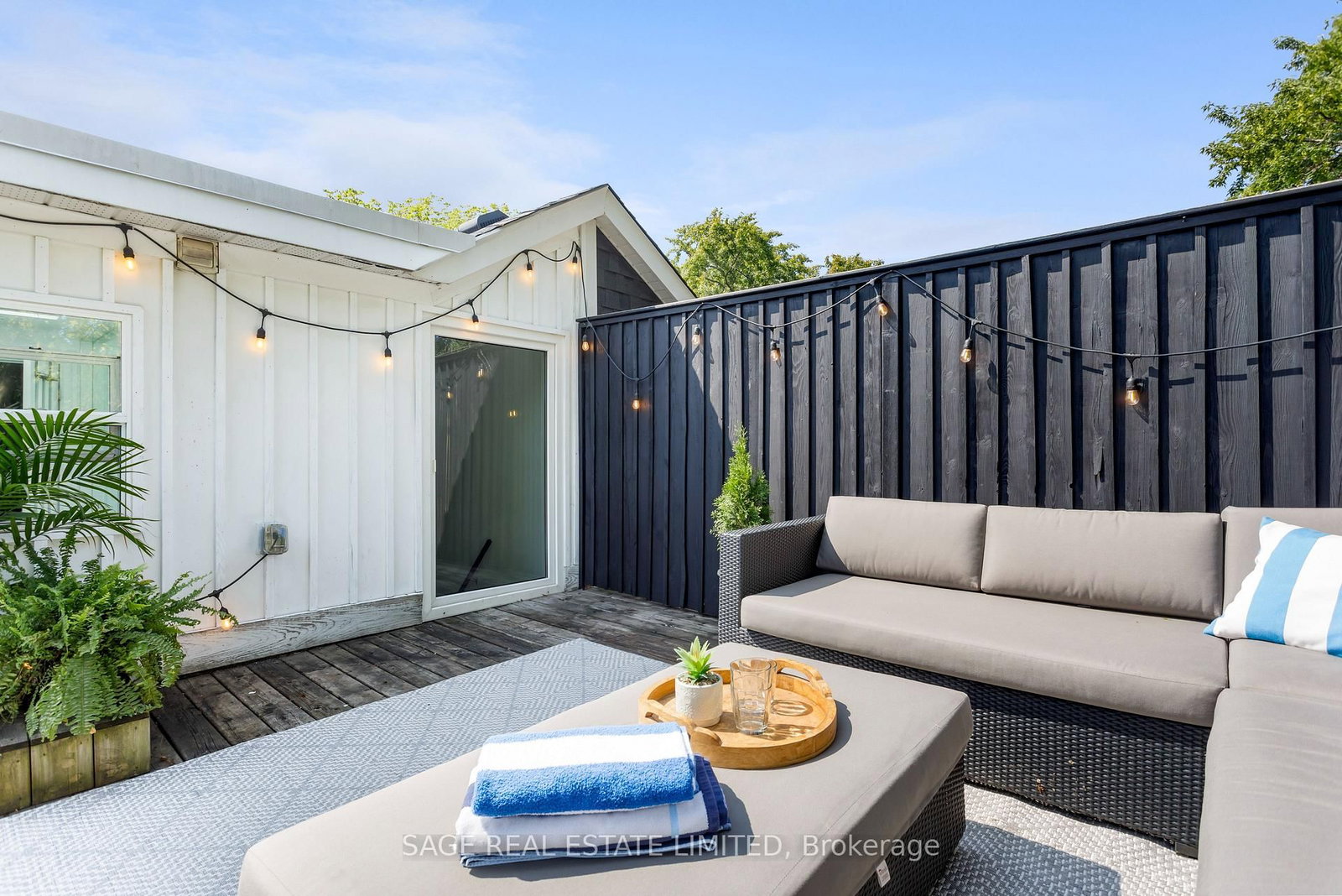 195 Boulton Avenue • Toronto, ON photo 37