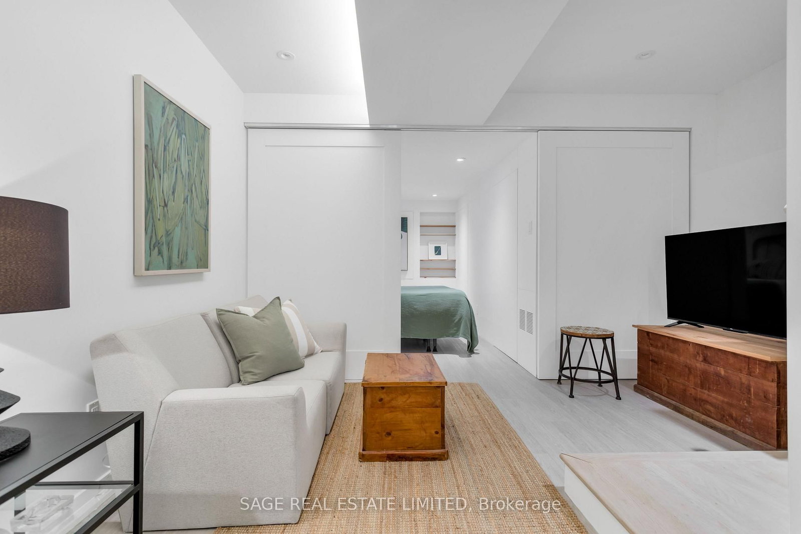 195 Boulton Avenue • Toronto, ON photo 39