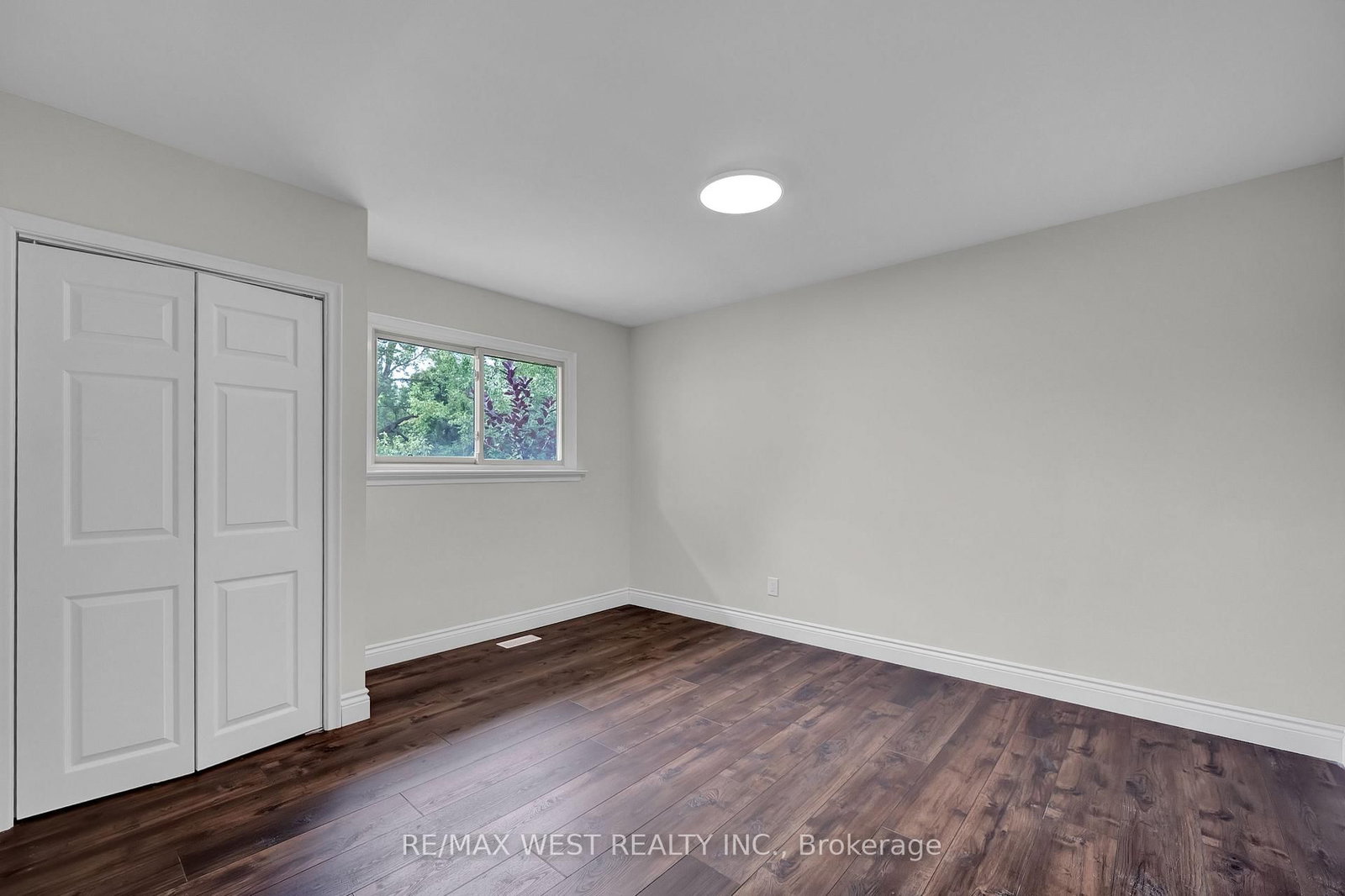 Main-397 Brentwood Ave, Oshawa, view 22