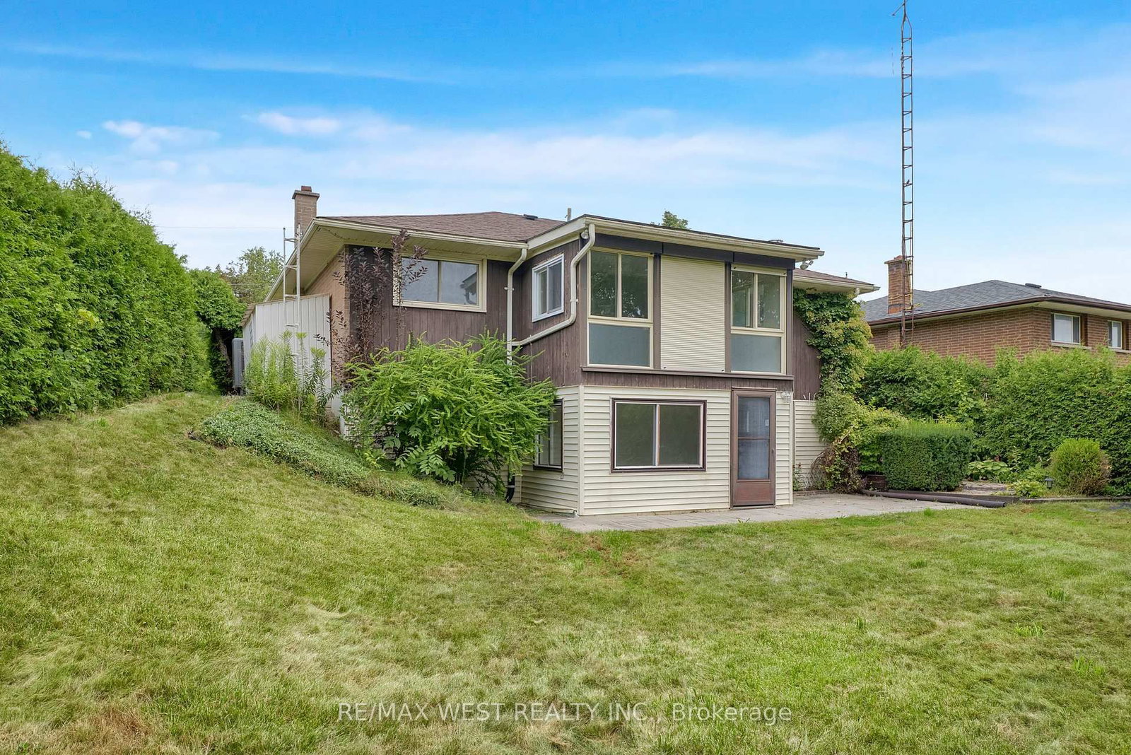 Main-397 Brentwood Ave, Oshawa, view 33