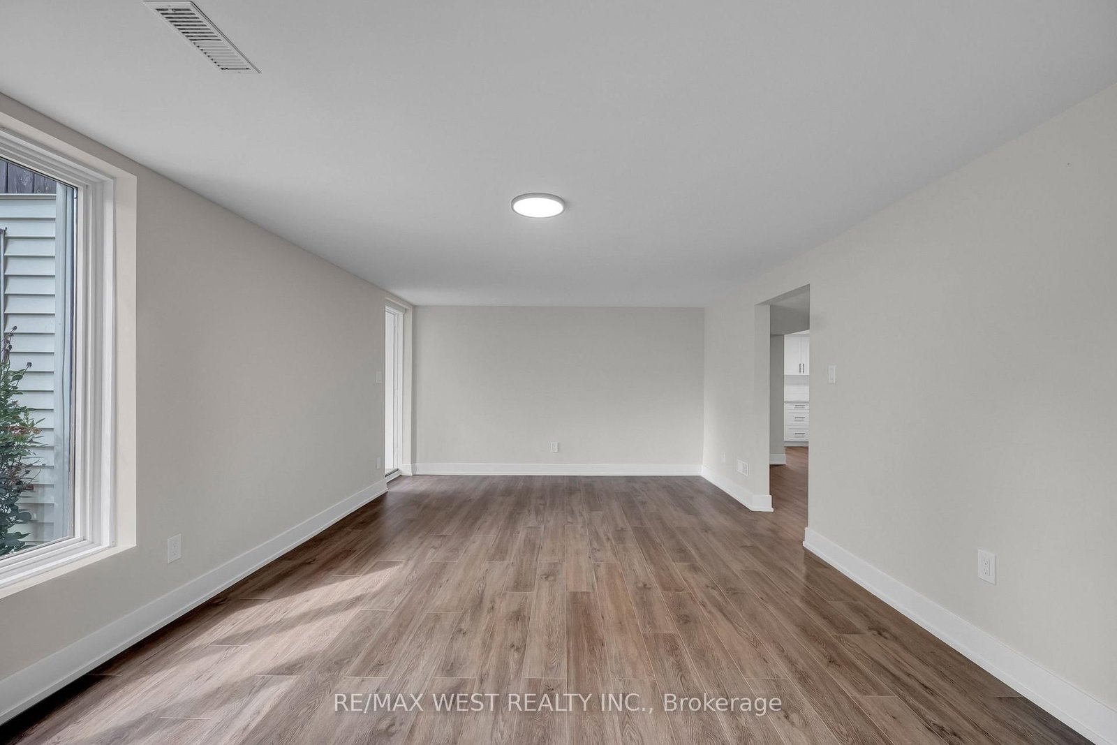 Basement-397 Brentwood Ave, Oshawa, view 11