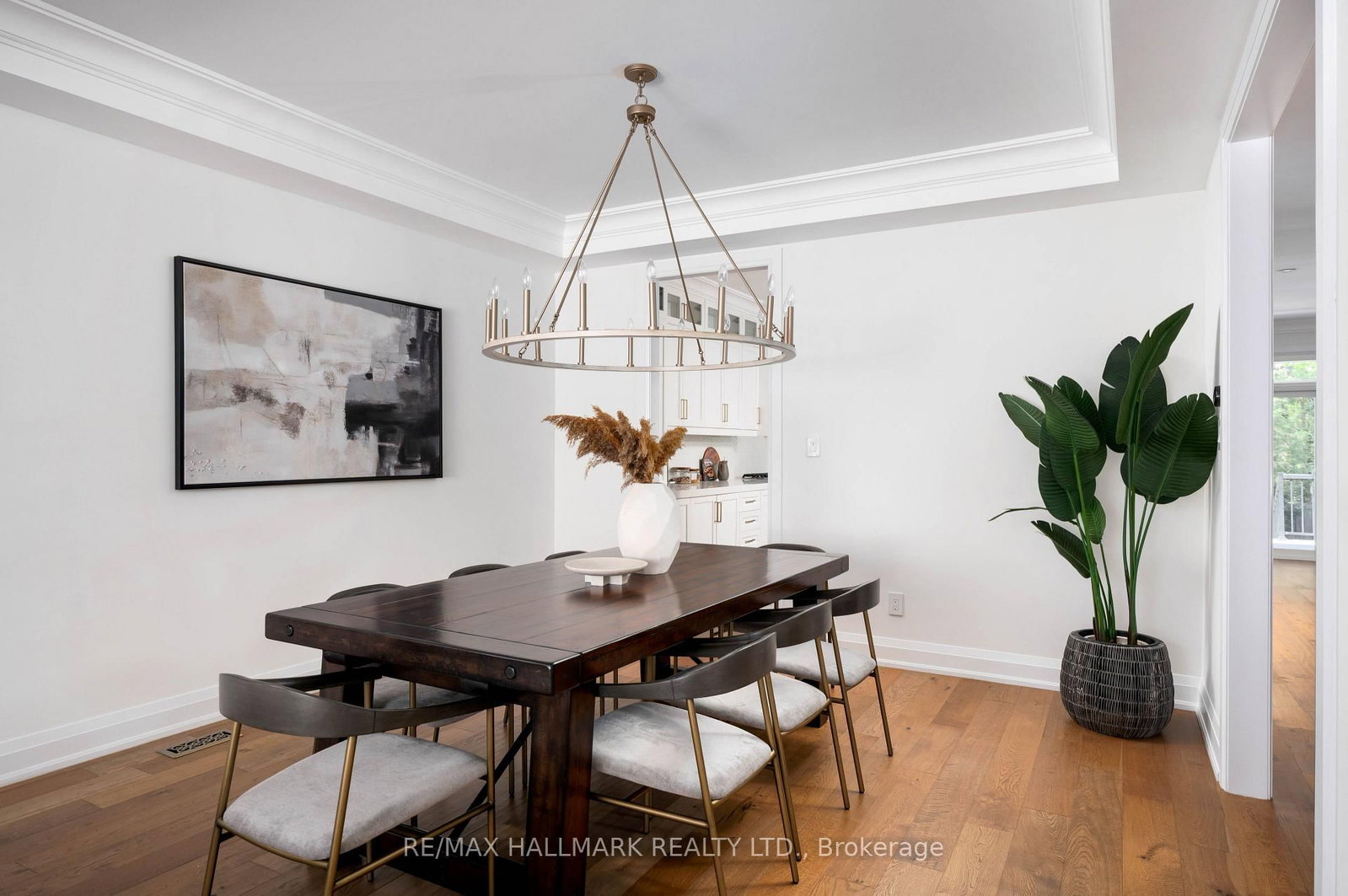 136 Glenwood Crescent • Toronto, ON photo 11