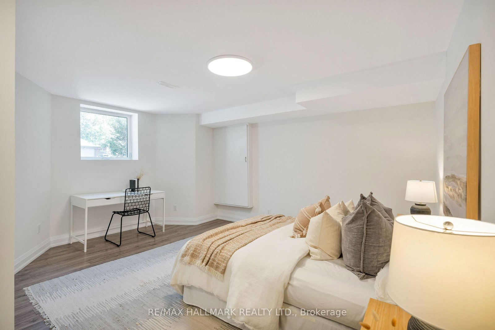 136 Glenwood Crescent • Toronto, ON photo 38