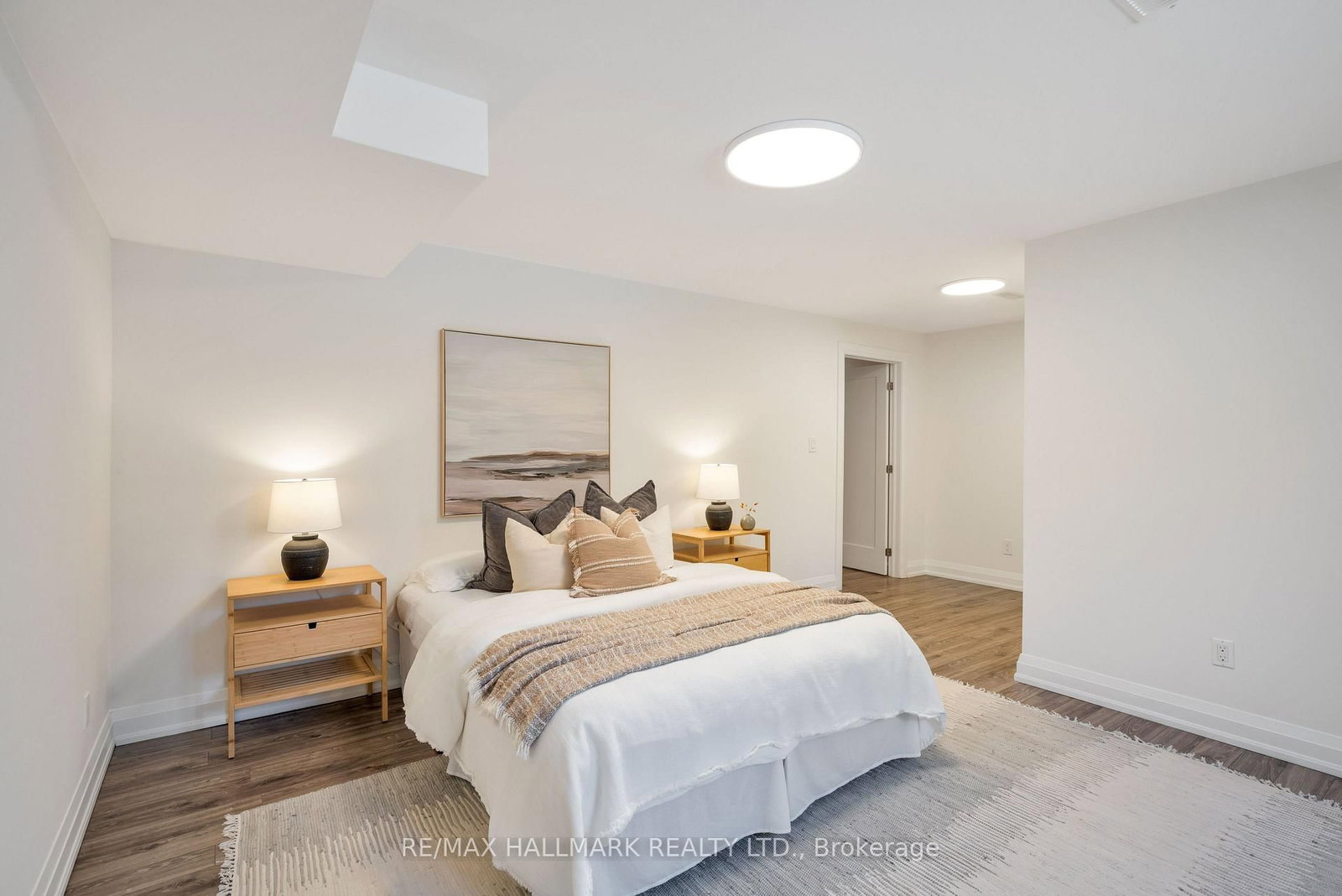 136 Glenwood Crescent • Toronto, ON photo 39
