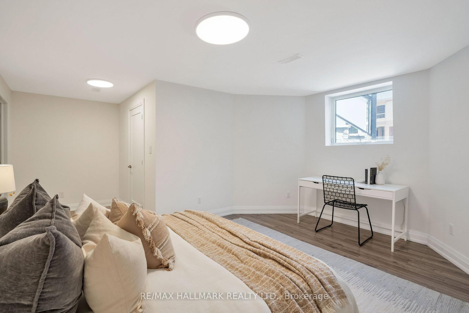 136 Glenwood Crescent • Toronto, ON photo 40