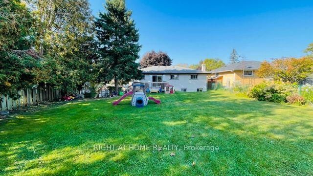 251 Mill Street N • Clarington, ON photo 17