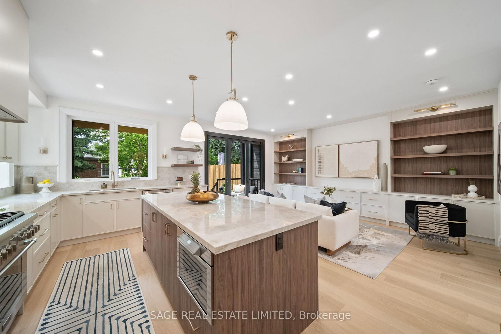 116 Lee Avenue • Toronto, ON photo 12