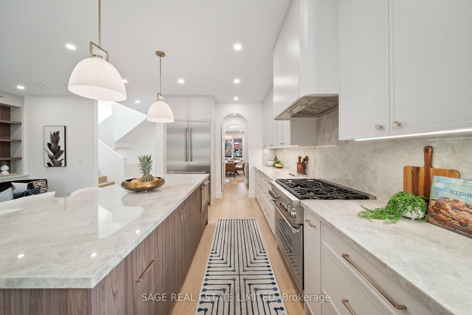 116 Lee Avenue • Toronto, ON photo 15