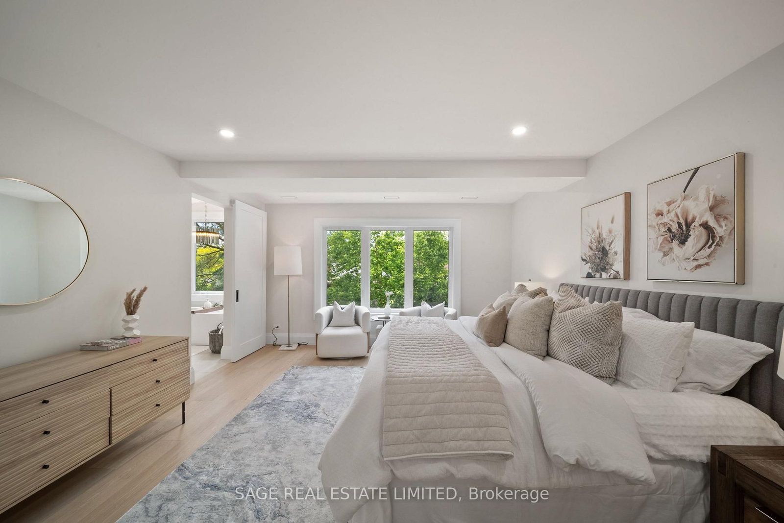 116 Lee Avenue • Toronto, ON photo 19
